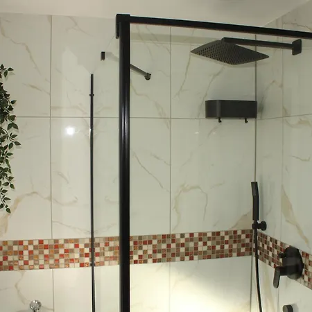 Styles & Schikes Apartment *